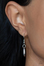 Load image into Gallery viewer, Lip Sync Links - Silver